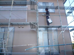 壁塗替え塗装・上塗り